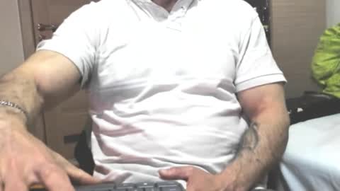 Laz online show from November 2025 08:04:01 AM