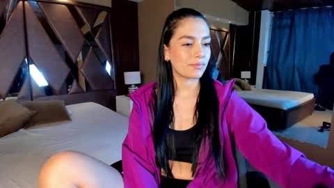 Snapshot of carina_rossi chatting on December 2024 11:47:01 AM Carina online show from December 2024 11:47:01 AM