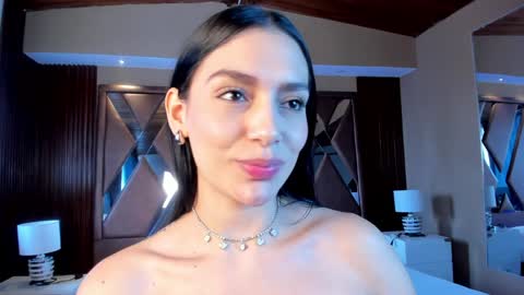Snapshot of carina_rossi chatting on January 2025 02:29:02 PM Carina online show from January 2025 02:29:02 PM