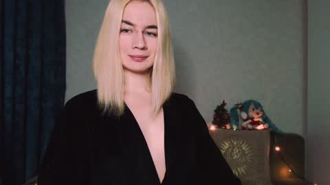 Snapshot of carinfox chatting on January 2025 05:05:01 AM Carin online show from January 2025 05:05:01 AM