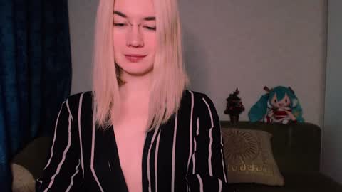 Snapshot of carinfox chatting on February 2025 06:37:01 AM Carin online show from February 2025 06:37:01 AM