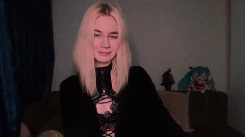 Snapshot of carinfox chatting on February 2025 08:21:01 PM Carin online show from February 2025 08:21:01 PM