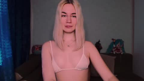 Snapshot of carinfox chatting on March 2025 06:24:01 AM Carin online show from March 2025 06:24:01 AM