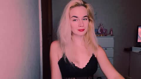 Carin online show from October 2025 07:02:01 PM