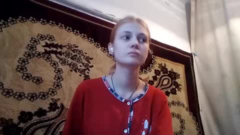Snapshot of carissaalderson chatting on May 2026 02:17:01 AM Kira online show from May 2026 02:17:01 AM