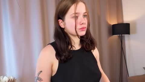Snapshot of carissaolivo chatting on October 2025 06:48:01 AM Elena online show from October 2025 06:48:01 AM