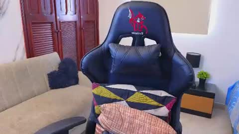 carl_dixon online show from June 2026 07:16:02 PM