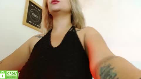 Carla online show from October 2025 11:17:01 AM