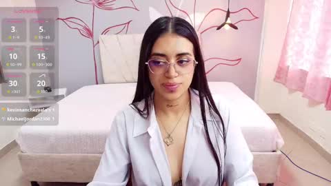 Snapshot of carla_bennet_ chatting on September 2025 12:06:01 PM C A R L A online show from September 2025 12:06:01 PM