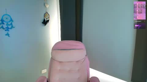 Carla online show from April 2026 09:08:01 PM