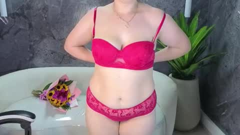 Carla  online show from November 2025 01:32:01 PM