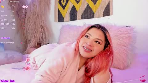 Snapshot of carla_wet18 chatting on March 2025 10:44:02 AM Carla Wet18 online show from March 2025 10:44:02 AM