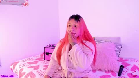 Carla Wet18 online show from October 2025 12:33:01 PM