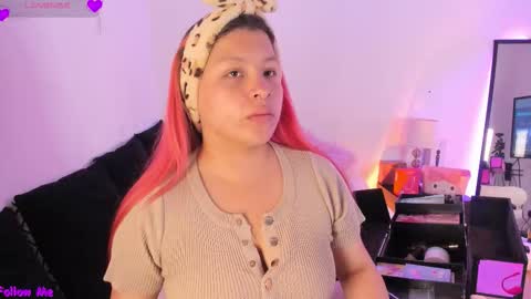 Carla Wet18 online show from October 2025 01:10:02 PM