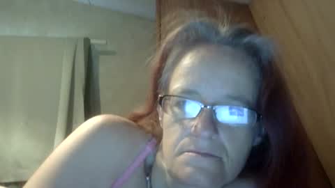 carleeswoman08 online show from May 2026 11:16:02 AM