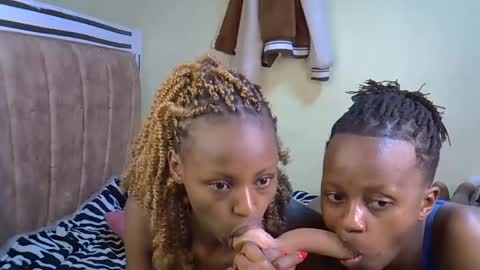 Snapshot of carlex_ chatting on March 2025 07:16:02 PM carlex_ online show from March 2025 07:16:02 PM