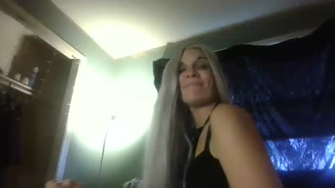 Snapshot of carleyquinn42183 chatting on January 2025 02:03:02 PM Carley online show from January 2025 02:03:02 PM