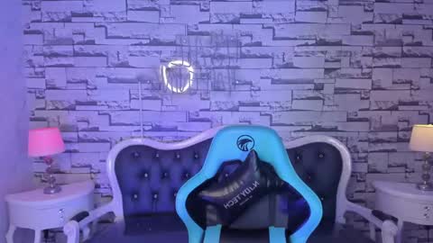 Snapshot of carlie_mayer chatting on December 2024 04:13:01 AM CARLYE online show from December 2024 04:13:01 AM