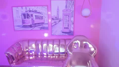 Snapshot of carlie_mayer chatting on January 2025 03:34:02 AM CARLYE online show from January 2025 03:34:02 AM