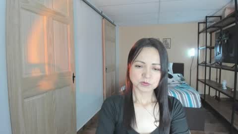 carlin1511 online show from October 2025 06:52:02 PM