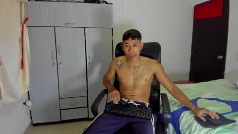 Snapshot of carlitosex09 chatting on February 2025 05:51:01 AM master online show from February 2025 05:51:01 AM