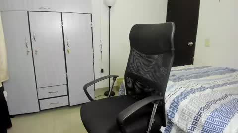 Snapshot of carlitosex09 chatting on February 2025 03:50:02 PM master online show from February 2025 03:50:02 PM