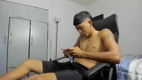 Snapshot of carlitosex09 chatting on February 2025 09:30:01 PM master online show from February 2025 09:30:01 PM