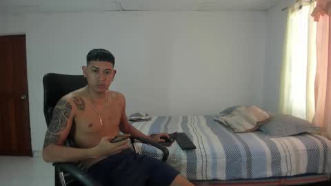 Snapshot of carlitosex09 chatting on September 2025 01:56:02 PM master online show from September 2025 01:56:02 PM