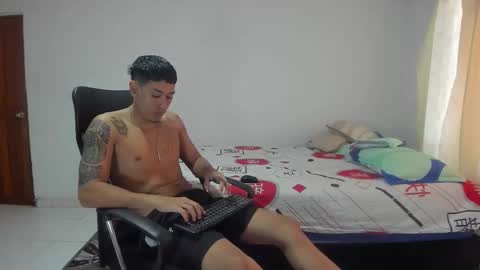 Snapshot of carlitosex09 chatting on October 2025 03:10:02 PM master online show from October 2025 03:10:02 PM