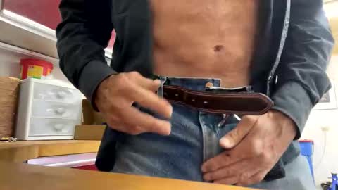 Snapshot of carlmeyers33 chatting on October 2025 11:38:02 PM daddy cowboy fit mature straight online show from October 2025 11:38:02 PM