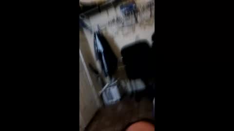 carlo_371 online show from April 2026 10:52:02 AM