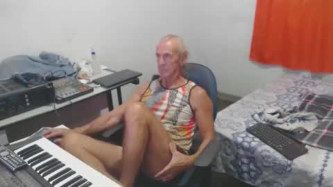 carlos online show from May 2026 01:55:01 AM