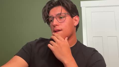 carlosjosecb2 online show from November 2025 06:34:02 PM