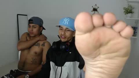 carlossmi01 online show from February 2026 10:46:01 PM