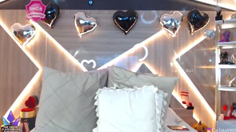 Snapshot of carlotta_ricci chatting on October 2025 04:22:02 AM Carla Carla I am sensual goddes and i was born for loveworshipping and enjoyment. online show from October 2025 04:22:02 AM