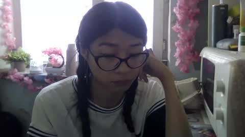 Snapshot of carlyjoy chatting on October 2025 08:34:02 AM CarlyJoy online show from October 2025 08:34:02 AM