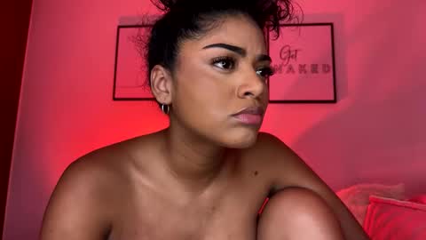 Snapshot of carlymonroee_ chatting on March 2025 02:06:02 AM Littlecarly online show from March 2025 02:06:02 AM