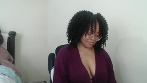 CARAMEL xoxo online show from March 2026 02:43:01 PM