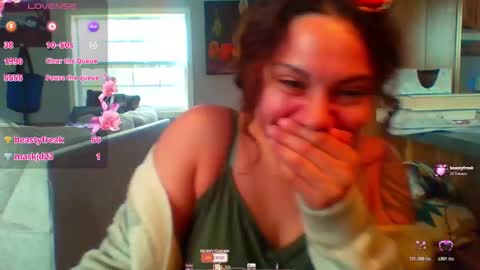 Snapshot of carmen_fett chatting on December 2025 06:25:02 PM Carmen online show from December 2025 06:25:02 PM