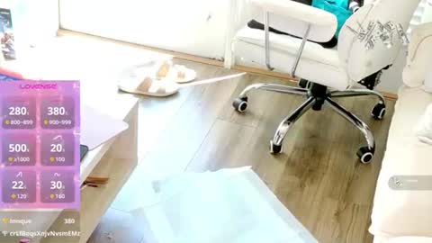 Carmen Cash online show from June 2026 06:18:02 PM