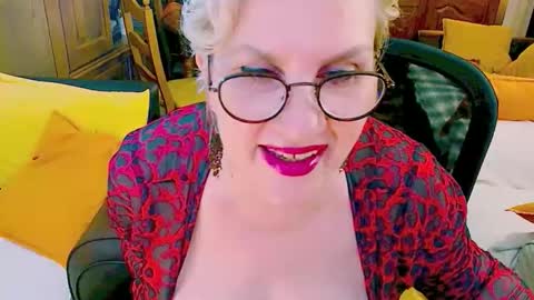 Snapshot of carmenrossi chatting on May 2026 07:58:01 AM Carmen online show from May 2026 07:58:01 AM