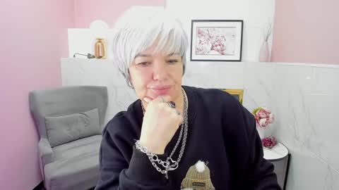 Carmen online show from January 2025 08:52:02 PM