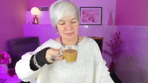 Carmen online show from March 2025 09:22:01 PM