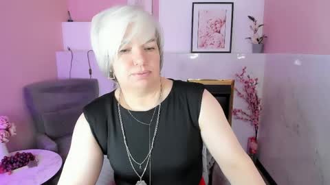 Carmen online show from May 2026 08:47:01 PM
