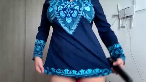 carmesix__ online show from June 2026 01:54:02 PM