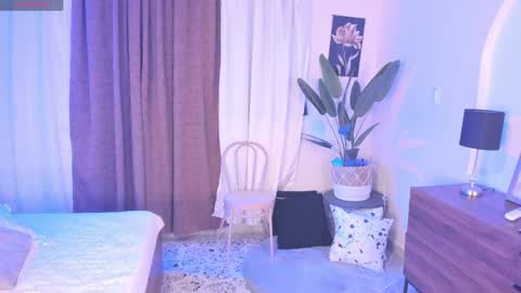 CARMILLA ROSS online show from May 2026 09:23:02 PM