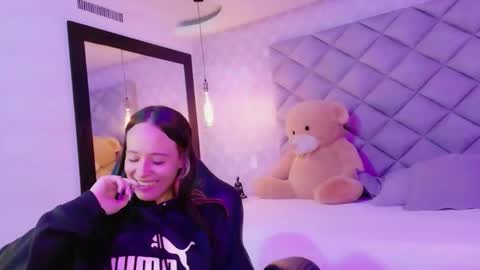 caro_adams1 online show from November 2025 11:45:01 AM