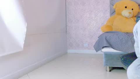 caro_adams1 online show from December 2025 11:48:02 AM