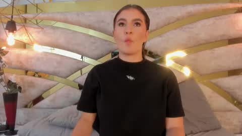 Snapshot of caro_giraldo_ chatting on October 2025 11:44:02 AM caro_giraldo_ online show from October 2025 11:44:02 AM