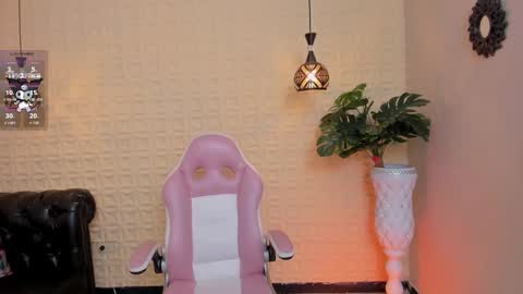 Snapshot of caro_sexyhot chatting on September 2025 02:37:02 AM carolina online show from September 2025 02:37:02 AM